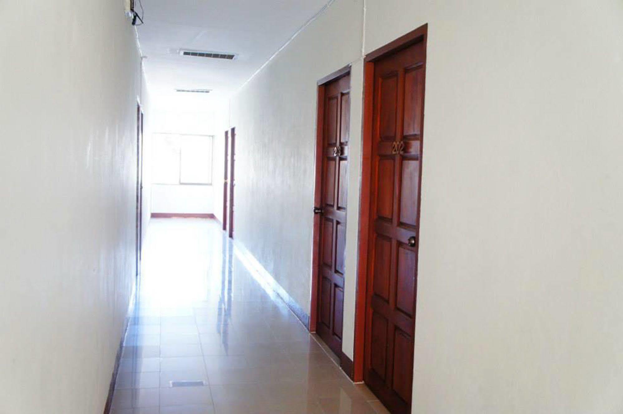 Vipa House Hotel Chiang Mai Exterior photo
